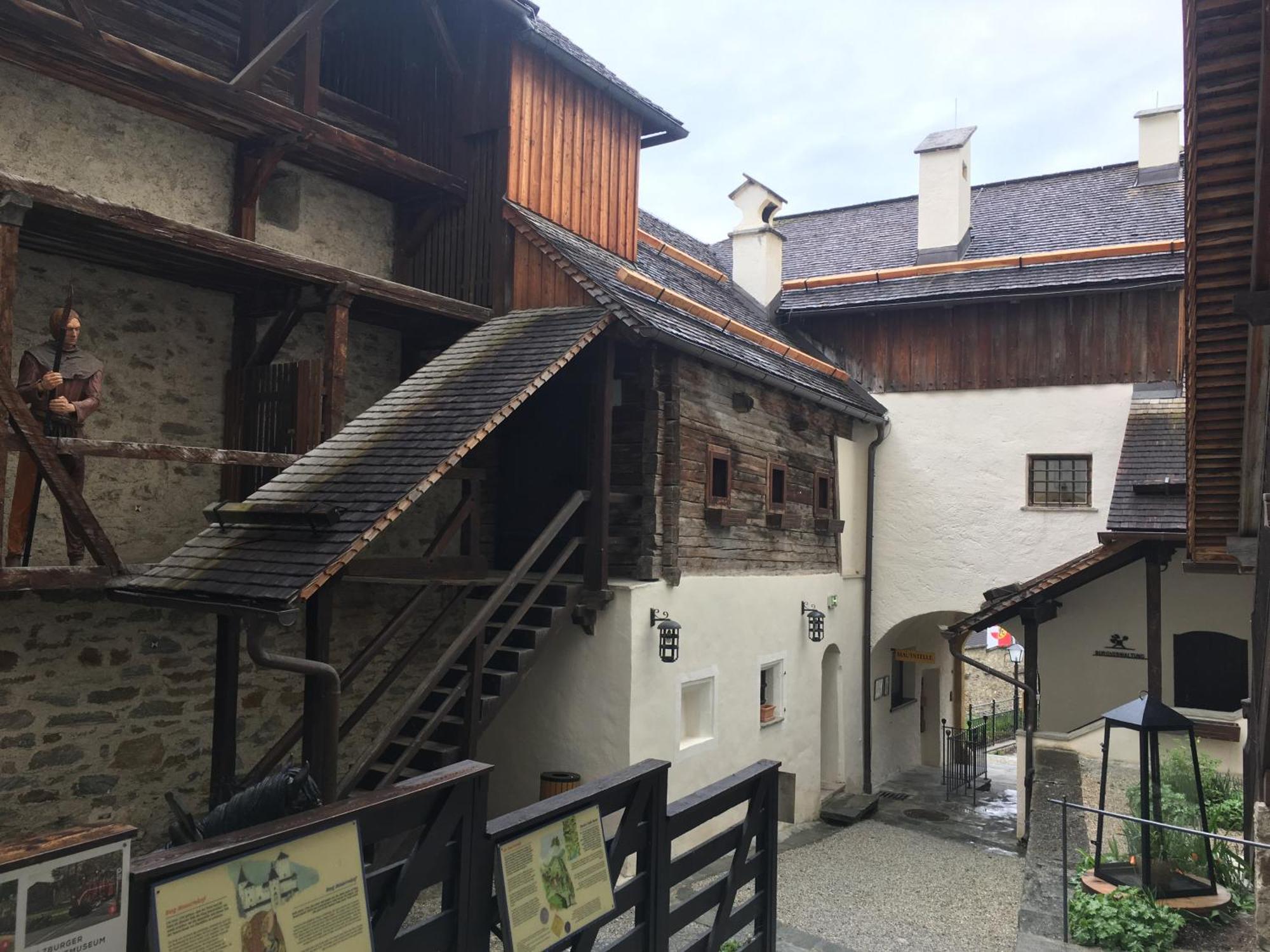 Large Family Holiday Home Siren Stays Leoben  Bagian luar foto